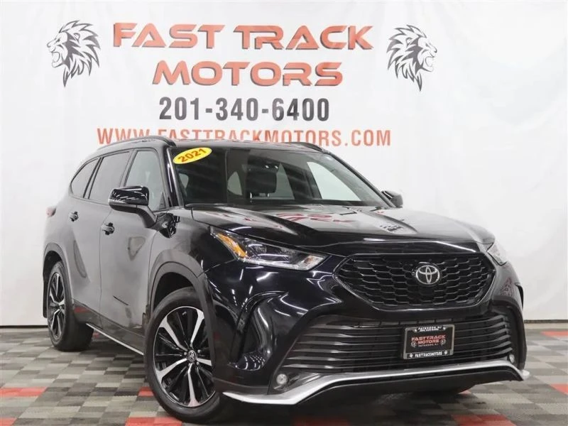 2021 Toyota Highlander - Image 3 of 12