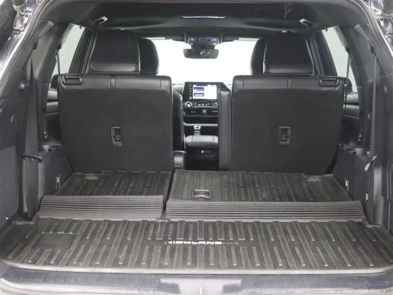 2021 Toyota Highlander - Image 6 of 12
