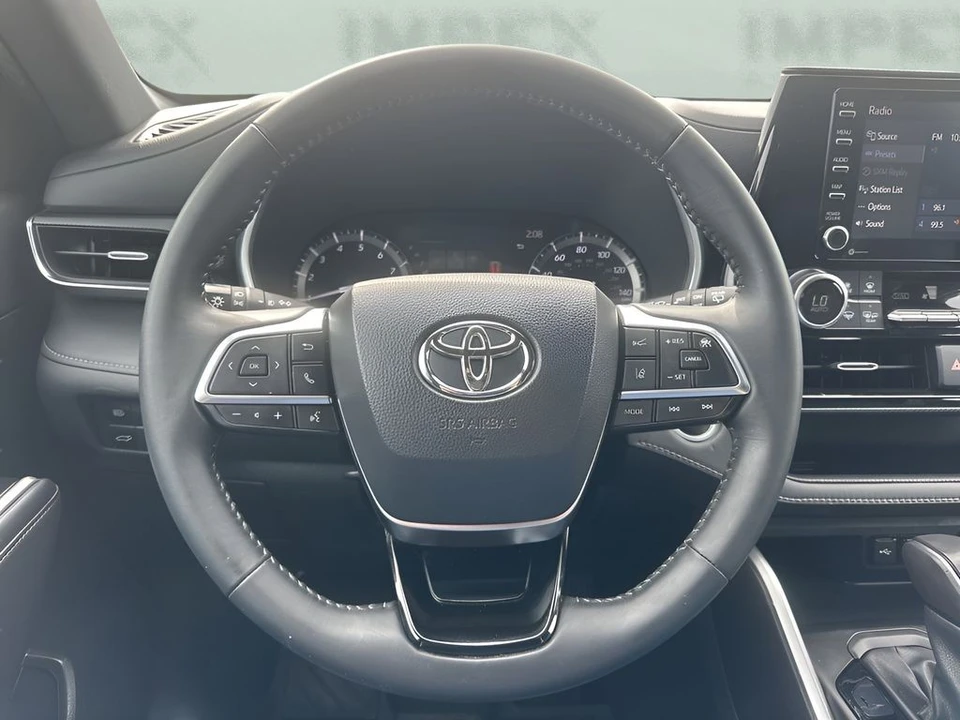 2021 Toyota Highlander - Image 14 of 21