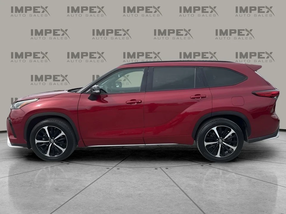 2021 Toyota Highlander - Image 2 of 21