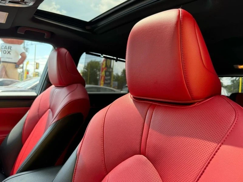 2021 Toyota Highlander - Image 9 of 12