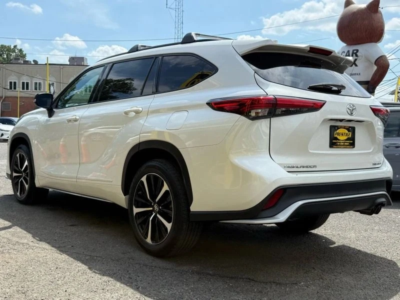 2021 Toyota Highlander - Image 5 of 12