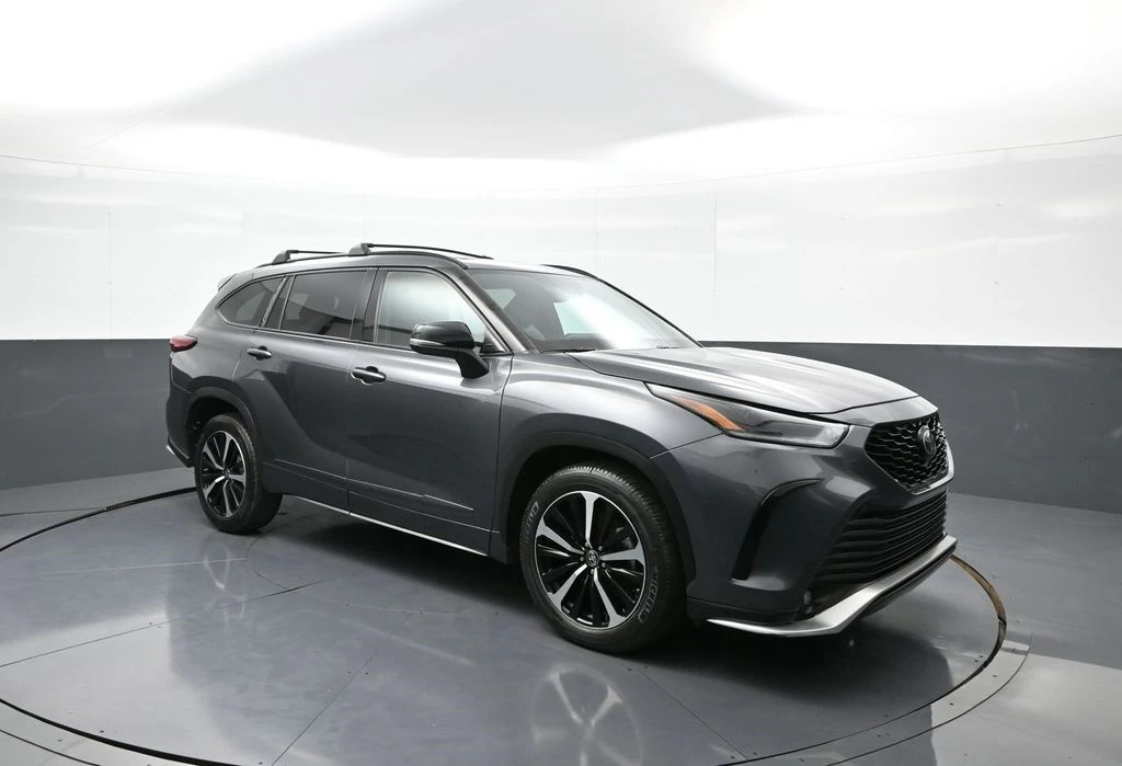 2021 Toyota Highlander - Image 4 of 12