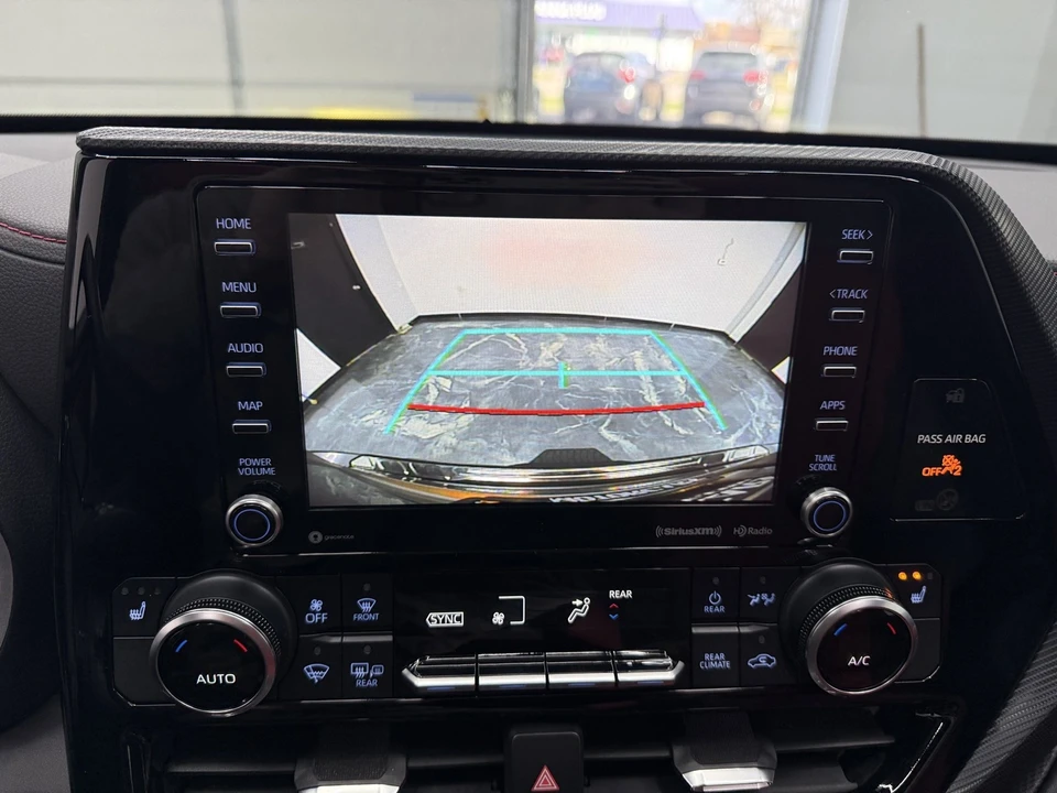 2021 Toyota Highlander - Image 20 of 21