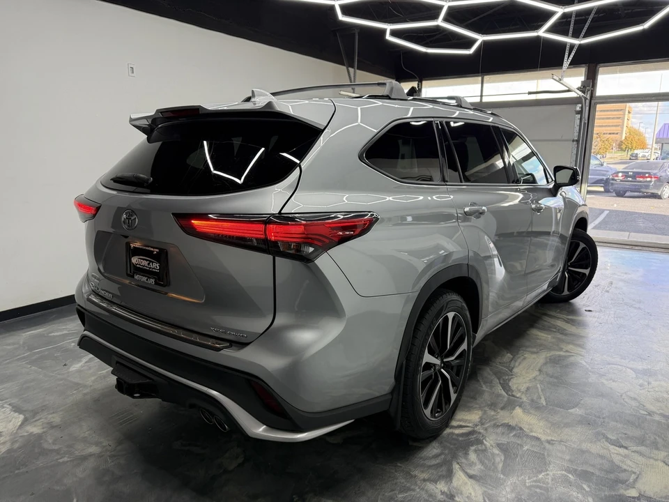 2021 Toyota Highlander - Image 6 of 21