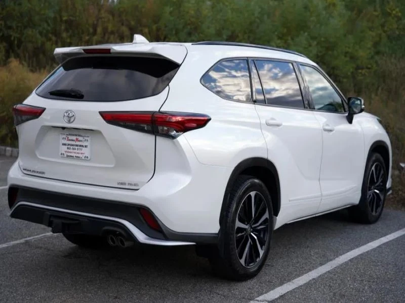 2021 Toyota Highlander - Image 6 of 12