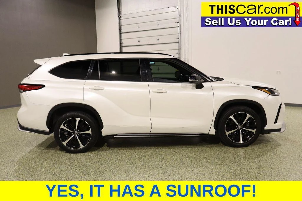 2021 Toyota Highlander - Image 10 of 12