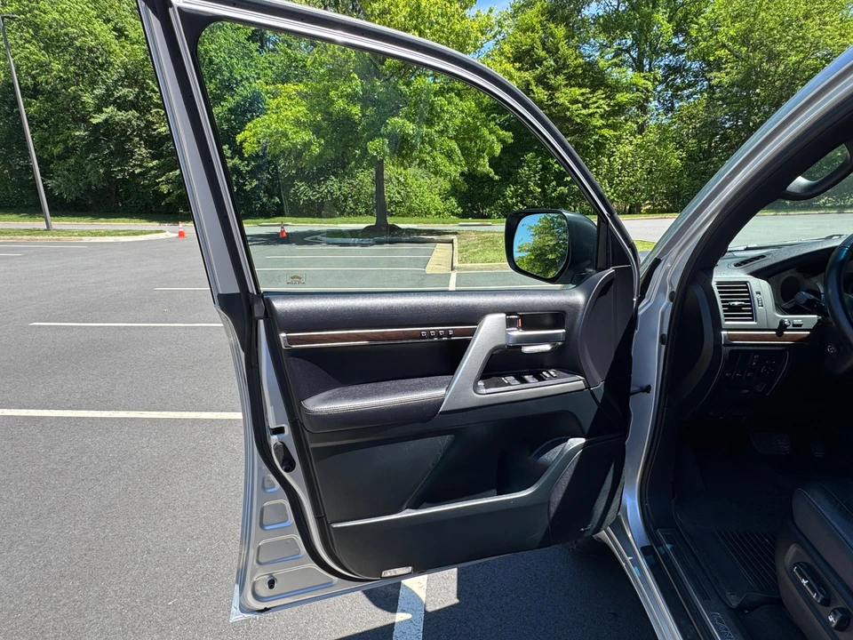 2021 Toyota J200 Land Cruiser - Image 25 of 31