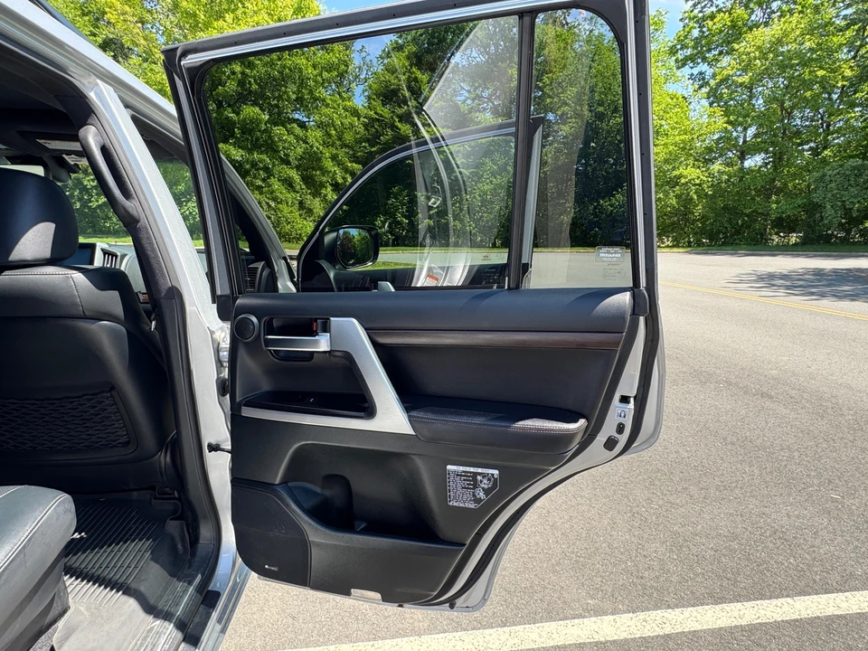 2021 Toyota J200 Land Cruiser - Image 28 of 31