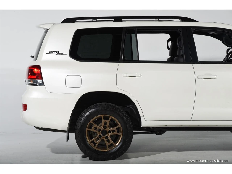 2021 Toyota J200 Land Cruiser - Image 10 of 31