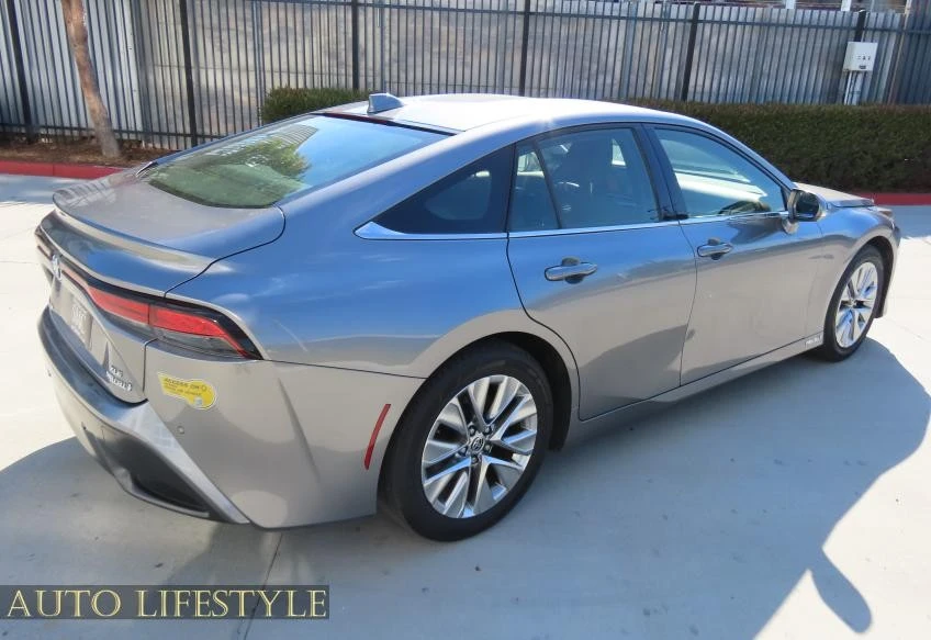 2021 Toyota Mirai - Image 8 of 21