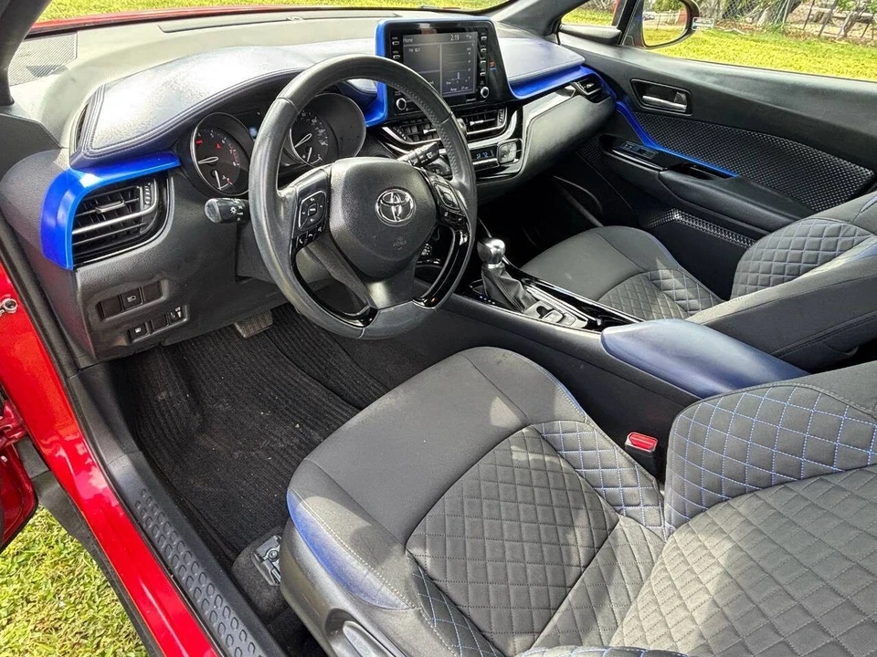2021 Toyota C-HR - Image 11 of 21
