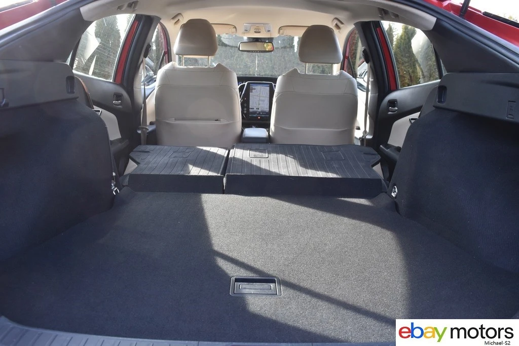 2021 Toyota Prius 4th Gen - Image 15 of 21
