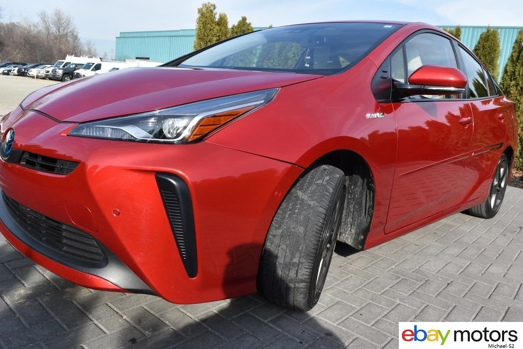 2021 Toyota Prius 4th Gen - Image 9 of 21