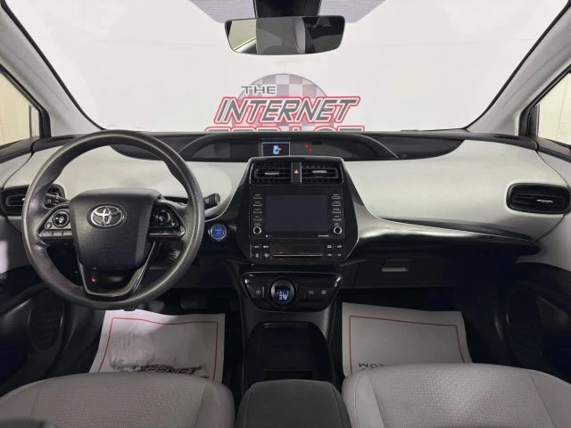 2021 Toyota Prius 4th Gen - Image 11 of 21