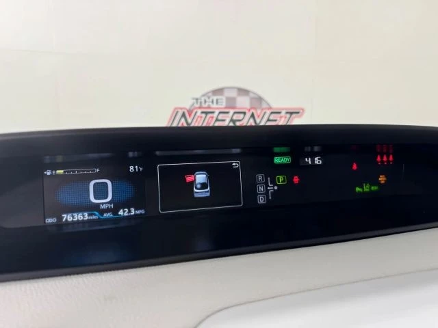 2021 Toyota Prius 4th Gen - Image 14 of 21