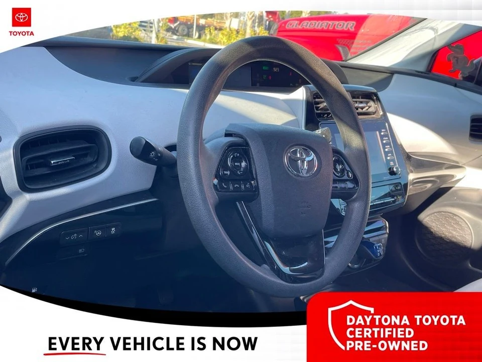 2021 Toyota Prius 4th Gen - Image 6 of 10