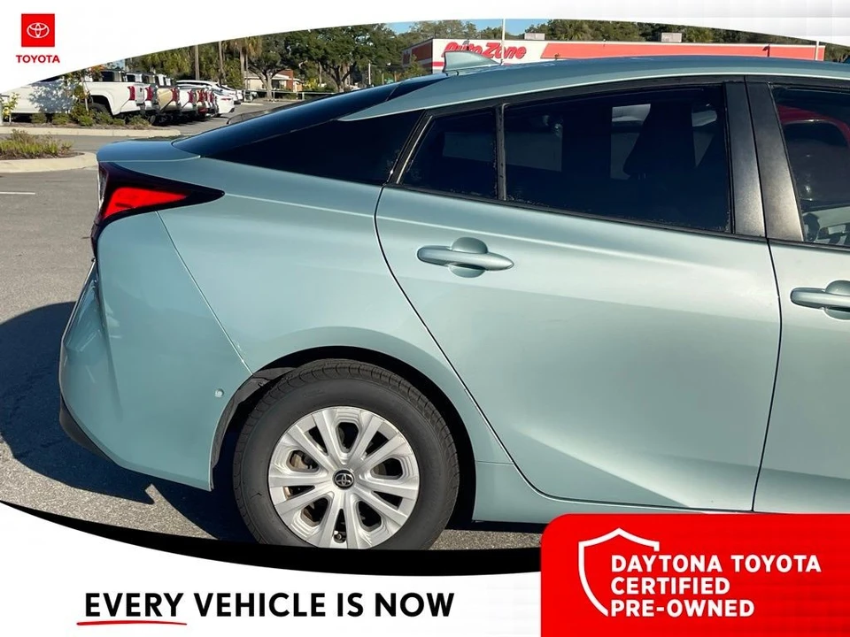 2021 Toyota Prius 4th Gen - Image 4 of 10