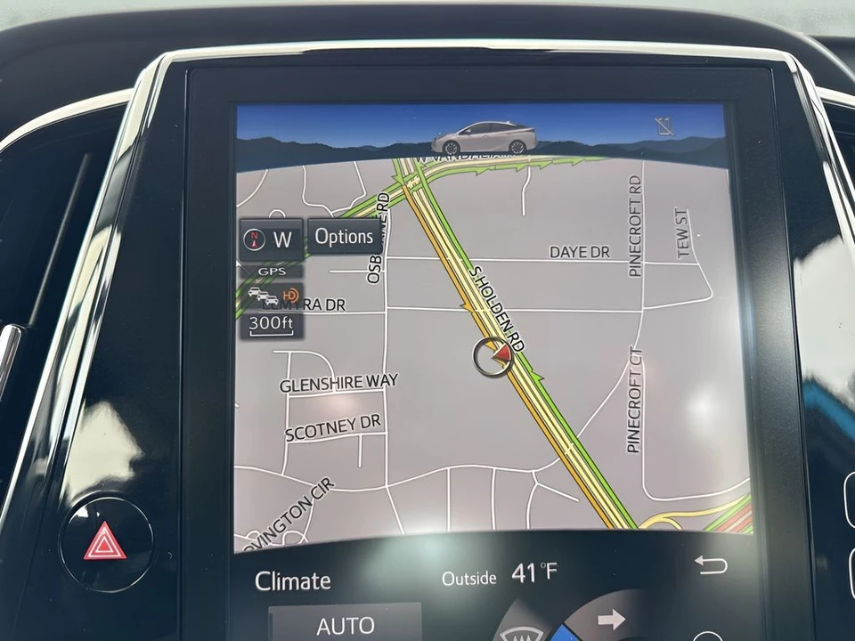 2021 Toyota Prius 4th Gen - Image 20 of 21