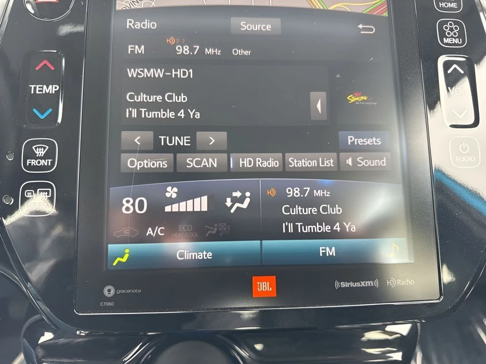2021 Toyota Prius 4th Gen - Image 18 of 21