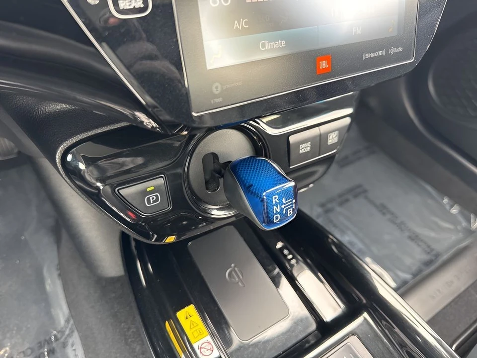 2021 Toyota Prius 4th Gen - Image 17 of 21
