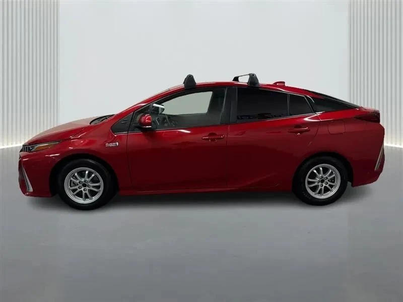 2021 Toyota Prius 4th Gen - Image 2 of 12