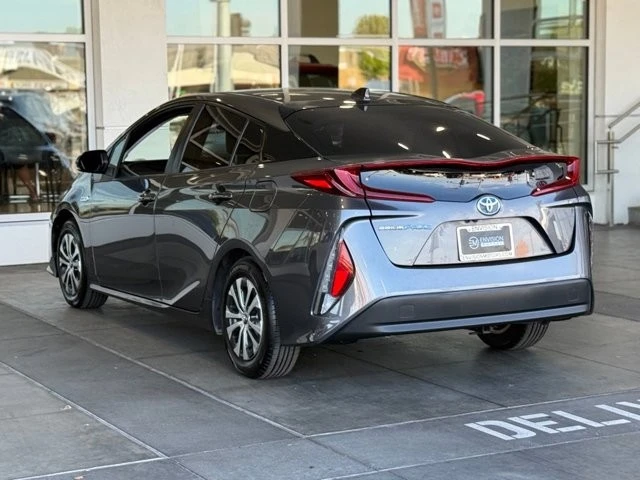 2021 Toyota Prius 4th Gen - Image 11 of 21