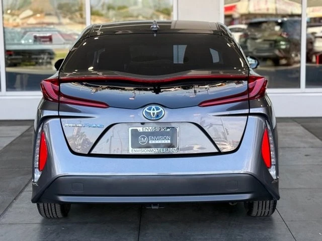 2021 Toyota Prius 4th Gen - Image 12 of 21