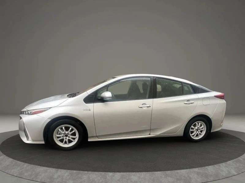 2021 Toyota Prius 4th Gen - Image 8 of 12