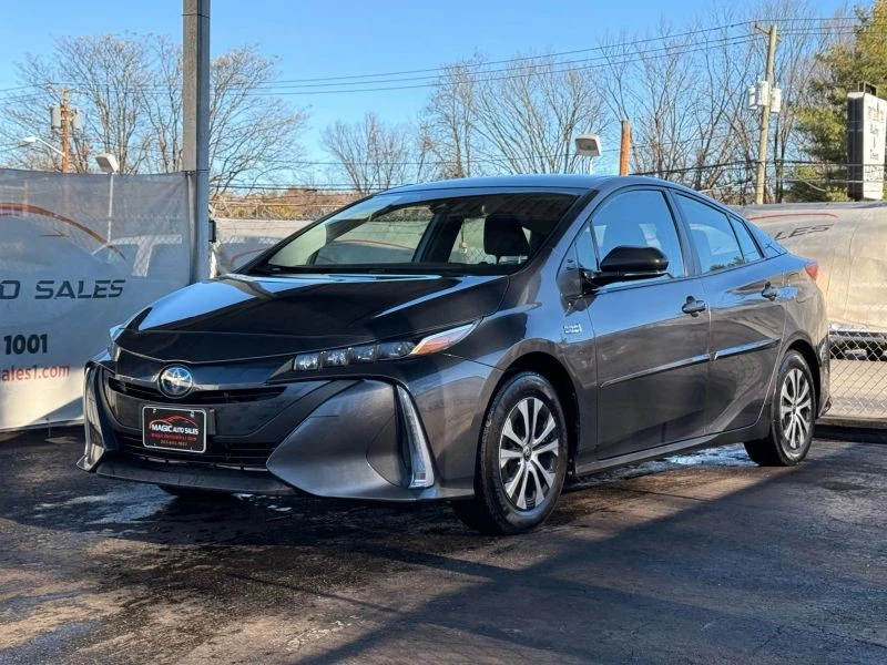 2021 Toyota Prius 4th Gen - Image 3 of 12