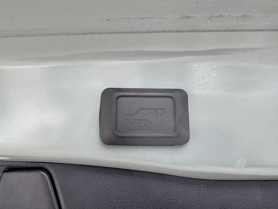 2021 Toyota RAV4 5th Gen - Image 19 of 21