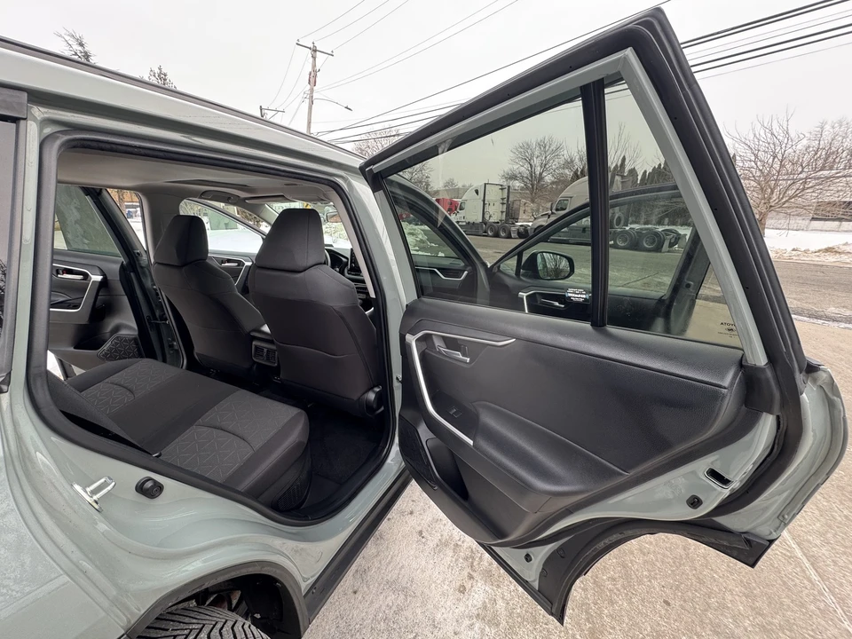 2021 Toyota RAV4 5th Gen - Image 15 of 21