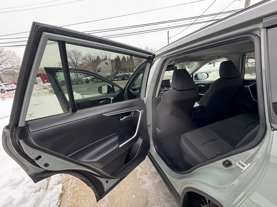 2021 Toyota RAV4 5th Gen - Image 13 of 21