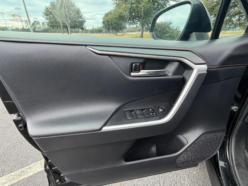 2021 Toyota RAV4 5th Gen - Image 6 of 21