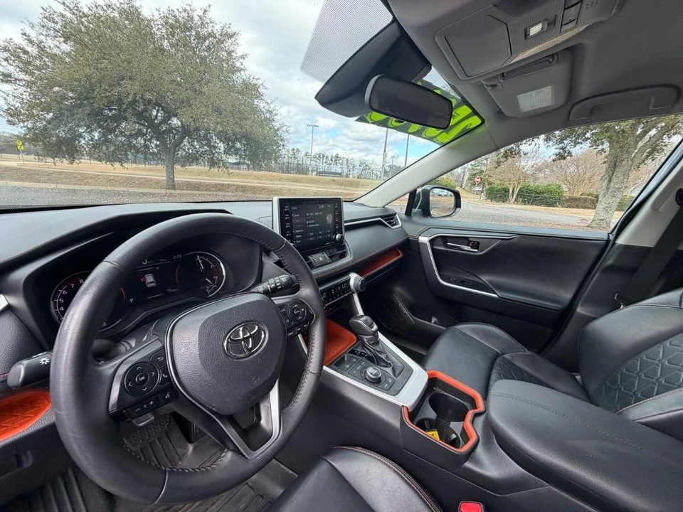 2021 Toyota RAV4 5th Gen - Image 11 of 21