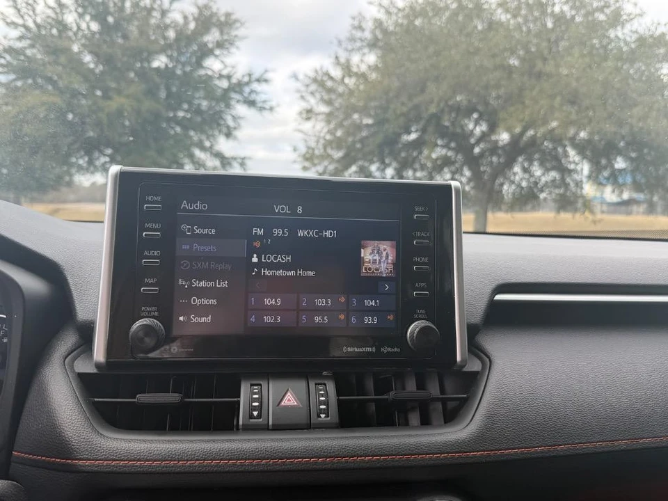 2021 Toyota RAV4 5th Gen - Image 15 of 21