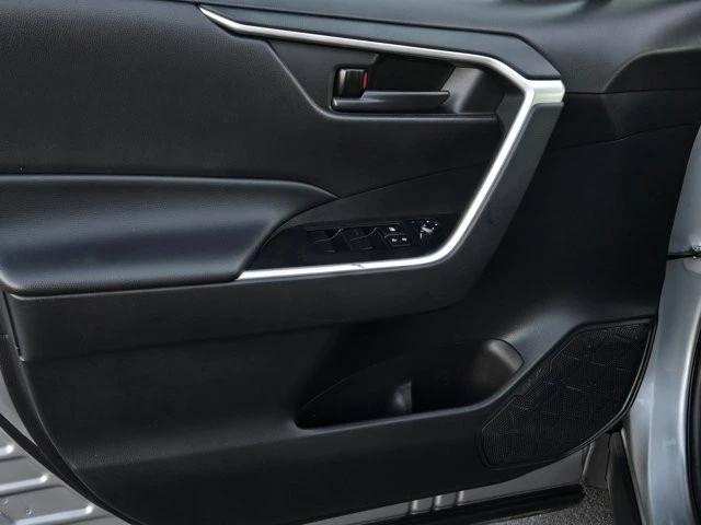 2021 Toyota RAV4 5th Gen - Image 9 of 12