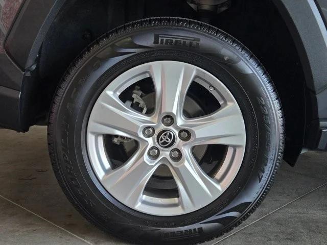 2021 Toyota RAV4 5th Gen - Image 5 of 21