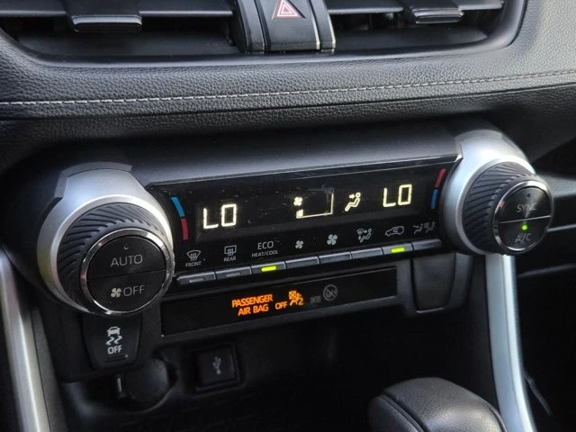 2021 Toyota RAV4 5th Gen - Image 17 of 21