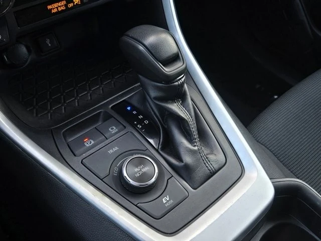 2021 Toyota RAV4 5th Gen - Image 16 of 21