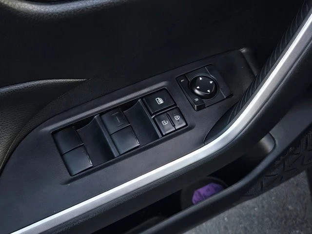 2021 Toyota RAV4 5th Gen - Image 10 of 21
