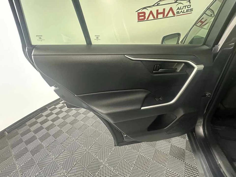 2021 Toyota RAV4 5th Gen - Image 17 of 21