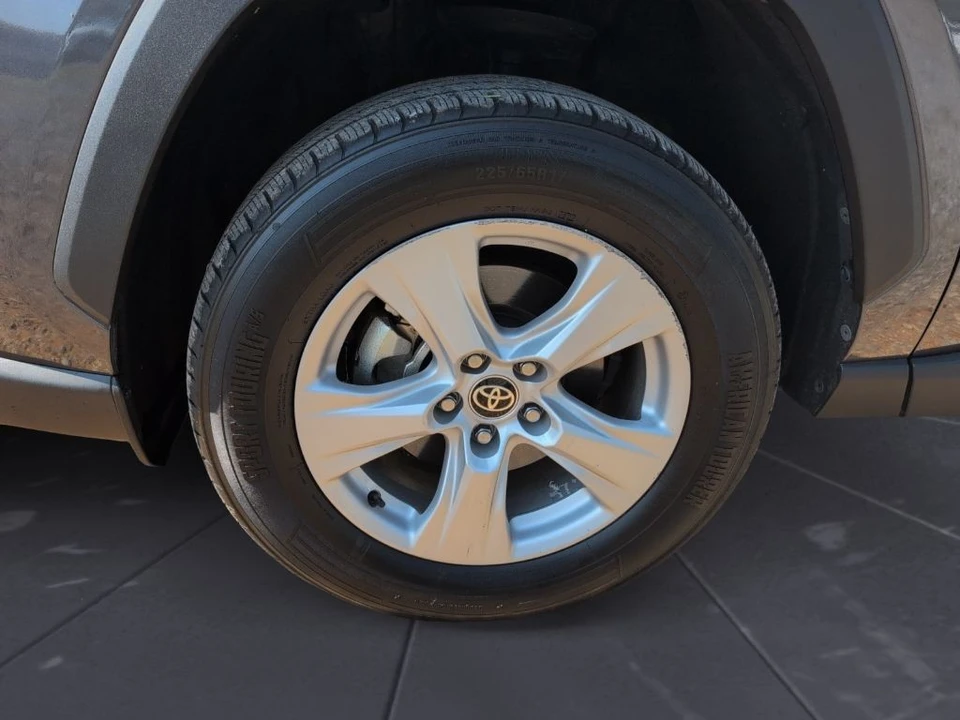 2021 Toyota RAV4 5th Gen - Image 25 of 25
