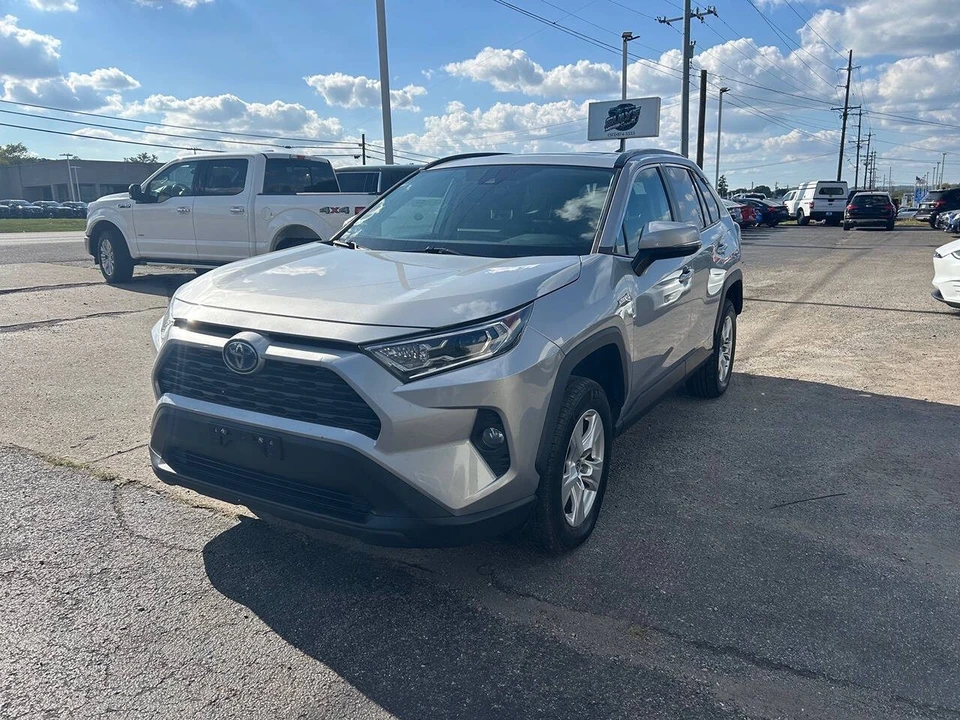 2021 Toyota RAV4 5th Gen - Image 2 of 12