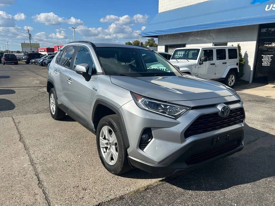 2021 Toyota RAV4 5th Gen - Image 4 of 12