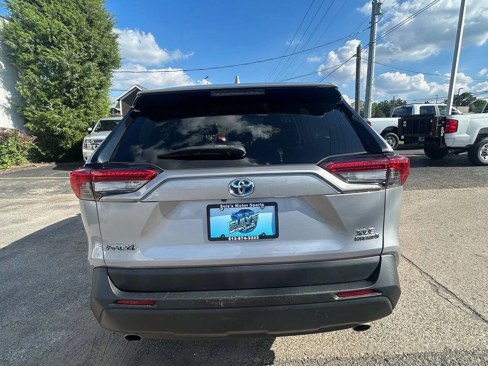2021 Toyota RAV4 5th Gen - Image 7 of 12