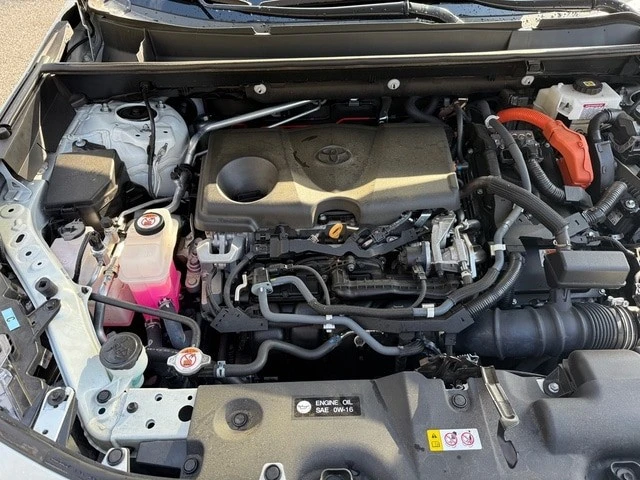 2021 Toyota RAV4 5th Gen - Image 9 of 12