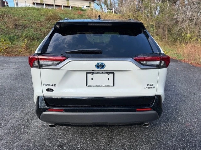 2021 Toyota RAV4 5th Gen - Image 7 of 12