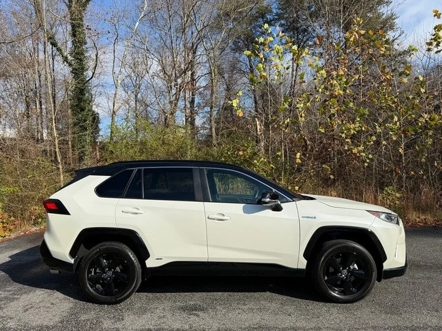 2021 Toyota RAV4 5th Gen - Image 5 of 12