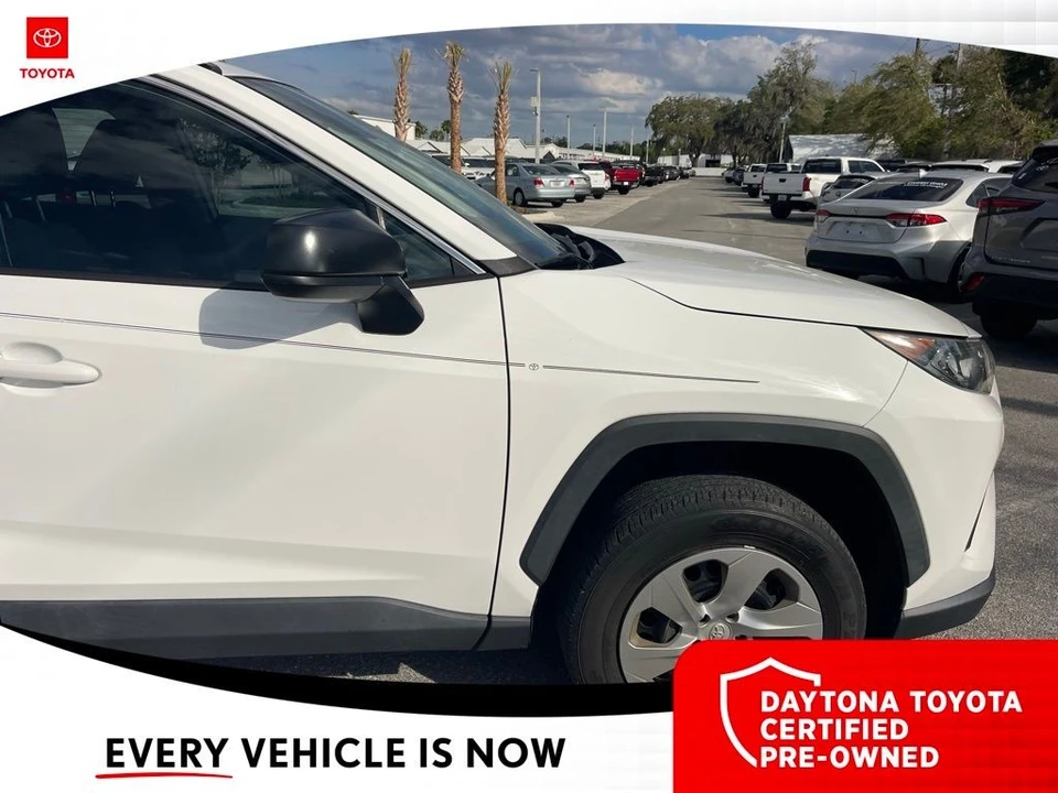 2021 Toyota RAV4 5th Gen - Image 9 of 10